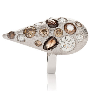 white_cognac_and_champagne_diamond_ring